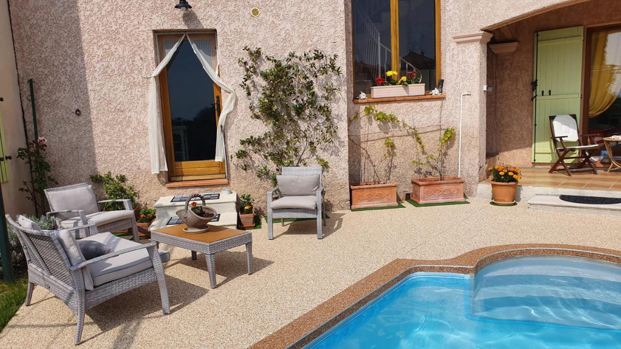 Studio-Mezzanine Dans Villa Cagnes-sur-Mer Exterior foto